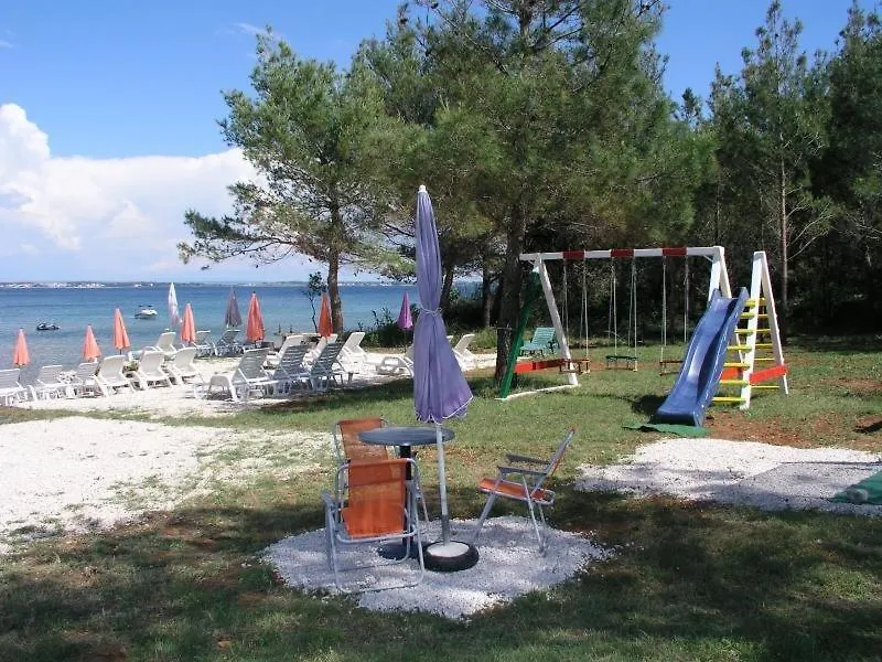 Apartment In Vir With Balcony, Air Conditioning, Wi-Fi