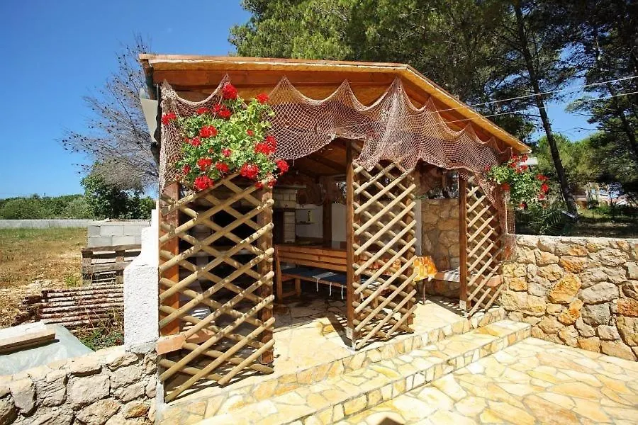 Apartment In Vir With Balcony, Air Conditioning, Wi-Fi